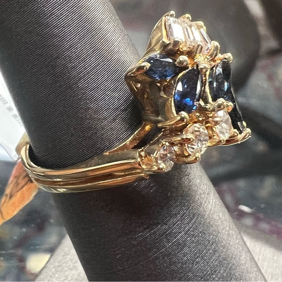 14k Yellow Gold Diamond & Sapphire Ring - Picture 10 of 10